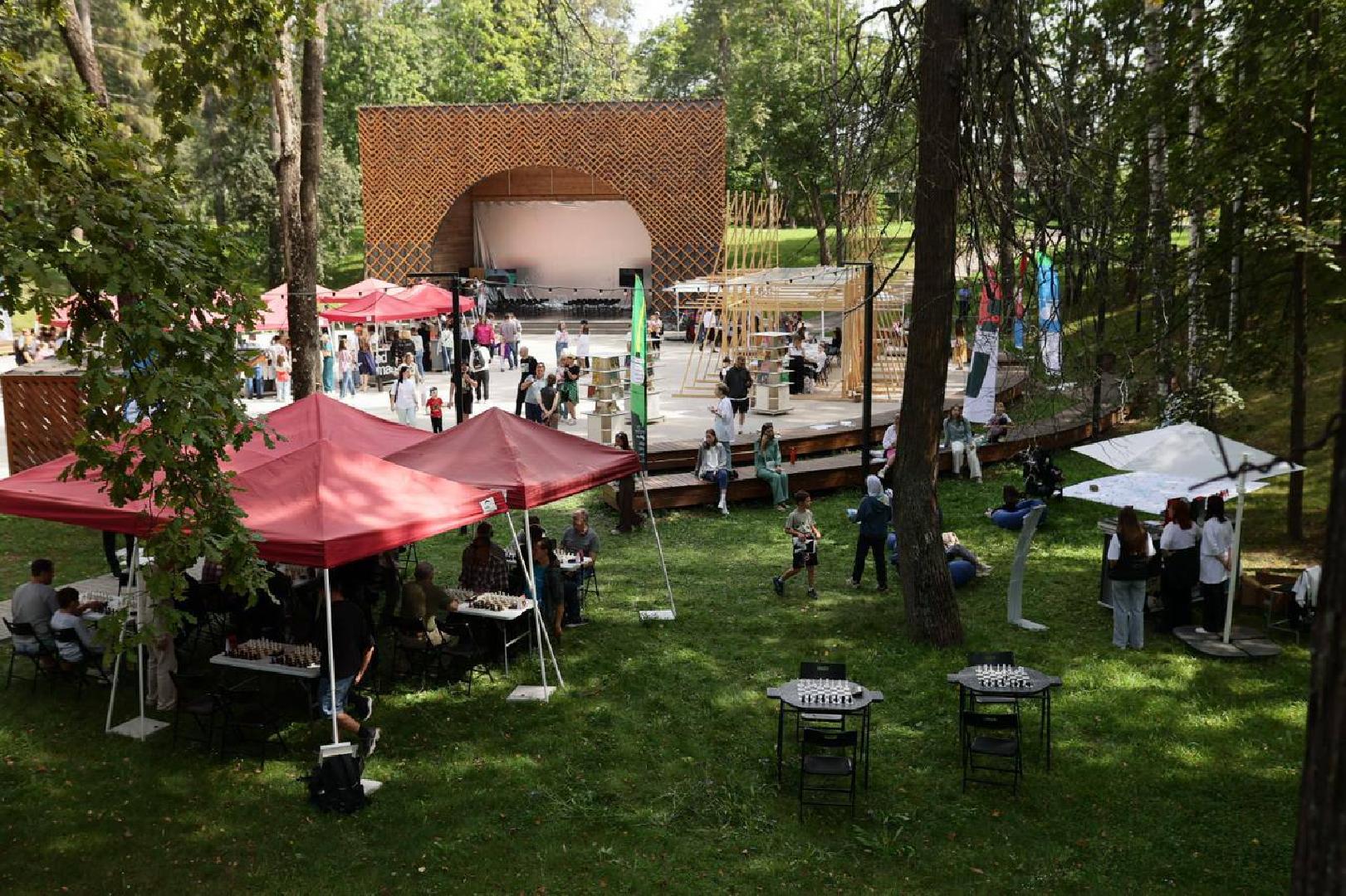 letny-knizhny-festival-smeny-v-vykse