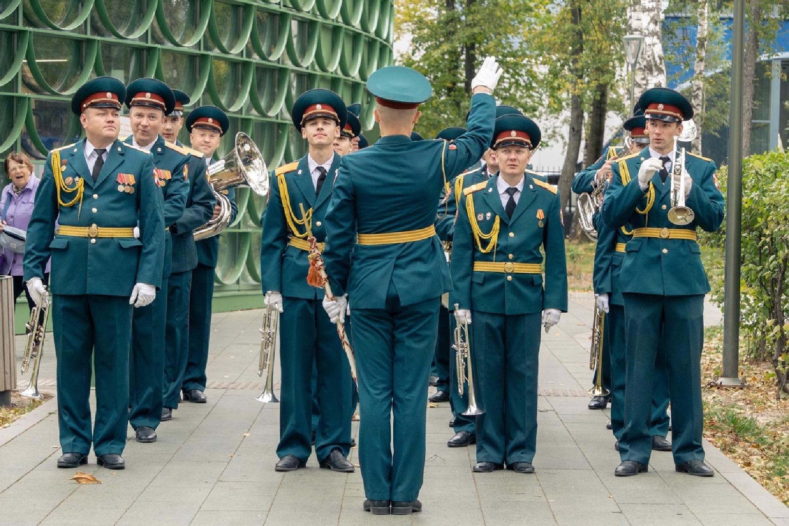 festival-dukhovykh-orkestrov-marsh-pobedy