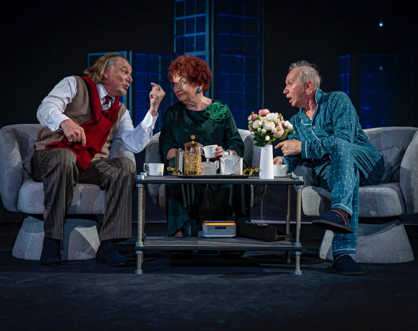 spektakl-stariki-ne-podarok