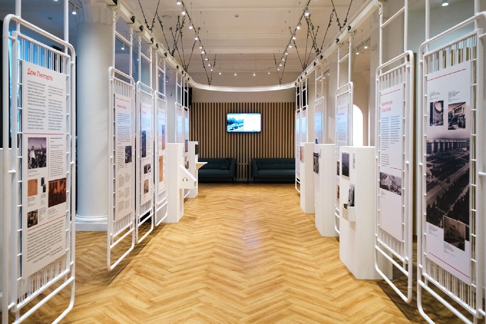 vystavka-avtozavod-biografiya-pobedy