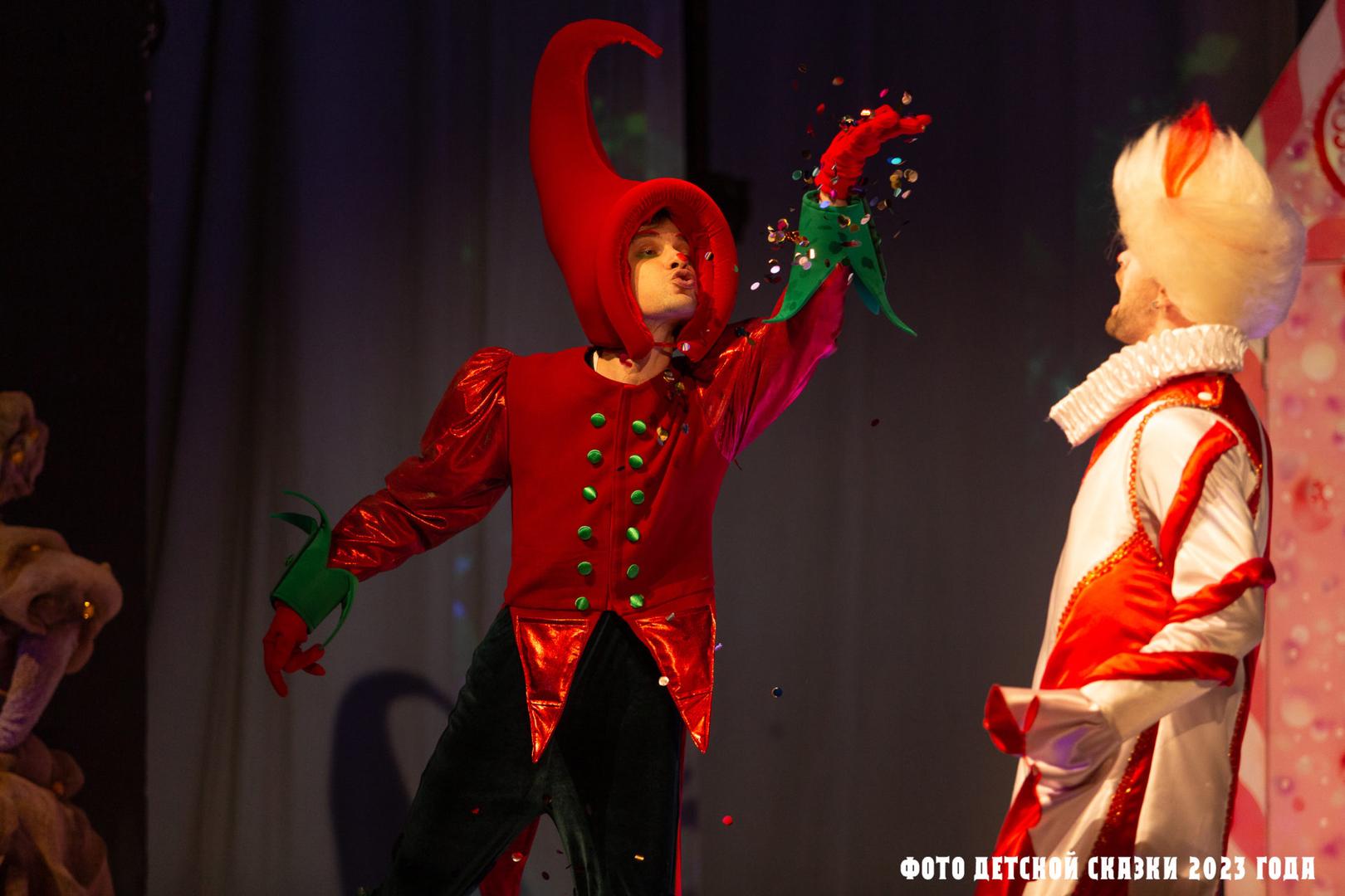 spektakl-dedmoroz-i-afrika