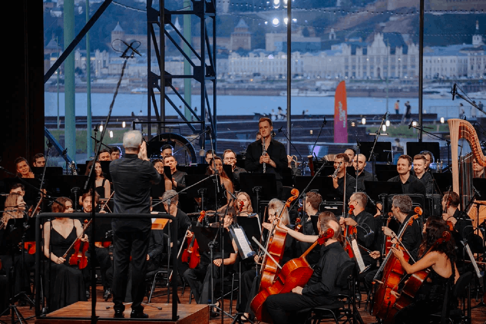 mezhdunarodny-festival-iskusstv-strelka-2026