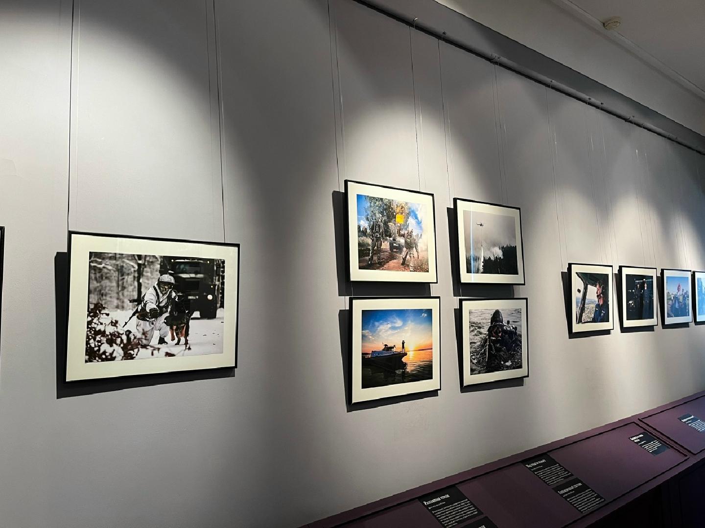 vystavka-rosgvardiya-na-strazhe-rossiyskikh-gorodov